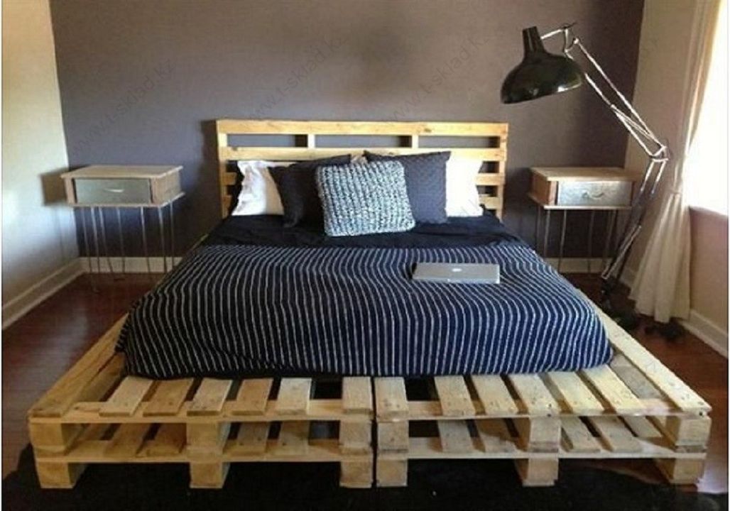 DIY Pallet Bed frame