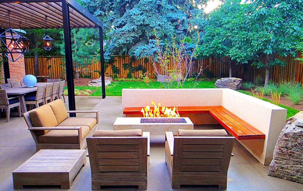 Modern Landscape Patio With Fire Pit